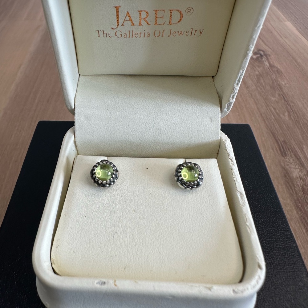 Pandora Silver and Peridot Stud Earrings - Picture 2 of 7